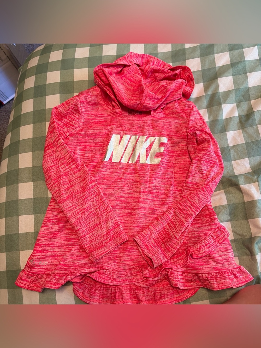 girls nike shirt